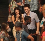 Kristen Stewart, Robert Pattinson, The Twilight Saga, Breaking Dawn, Rio de Janiero, Brazil Set, photo 7