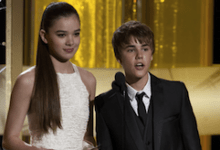 Justin Bieber, Hailee Steinfeld, Golden Globe 2011, 02