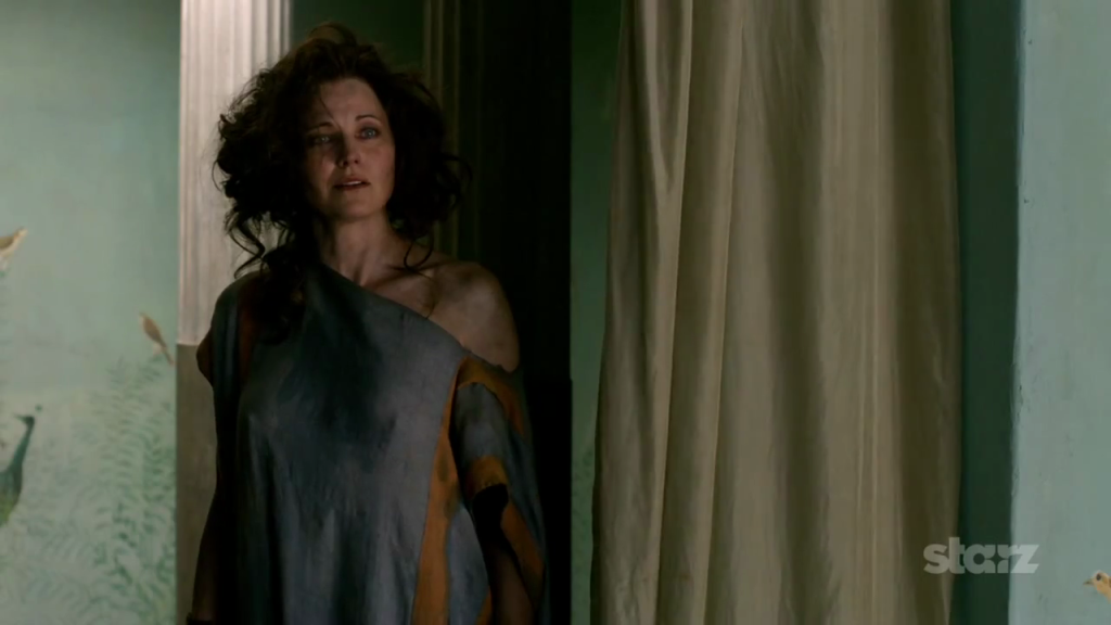 Lucy Lawless, Spartacus Vengeance, 01