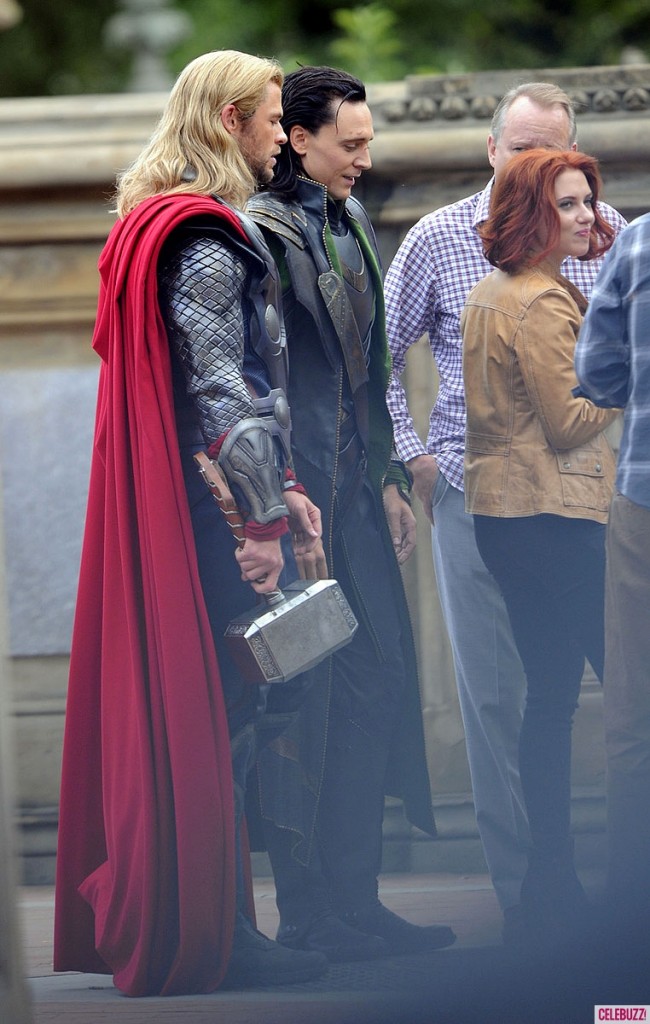 Chris Hemsworth, Scarlett Johansson, Stellan Skarsgard, Tom Hiddleston, The Avengers 2012, set 01