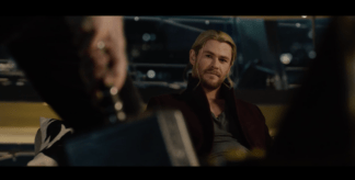 Chris Hemsworth Mjolnir Avengers Age of Ultron