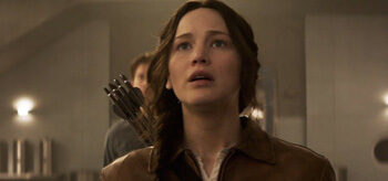 Jennifer Lawrence Scared Look The Hunger Games Mockingjay Part 1