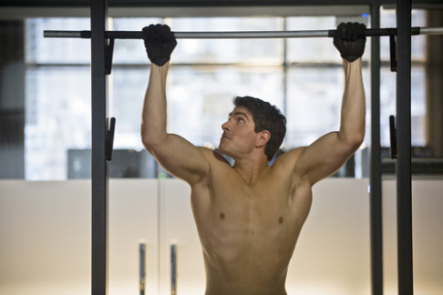 Brandon Routh Arrow Draw Back Your Bow