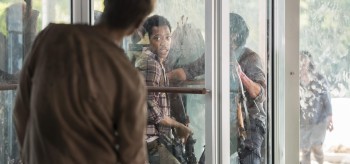 Tyler James Williams Steven Yeun The Walking Dead Spend