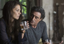 Katie Holmes Ian McShane Ray Donovan Poker