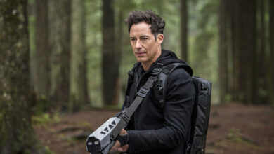The Flash Tom Cavanagh Escape from Earth-2