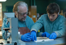 Emile Hirsch Brian Cox The Autopsy of Jane Doe