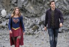 Melissa Benoist Chris Wood Supergirl Lives