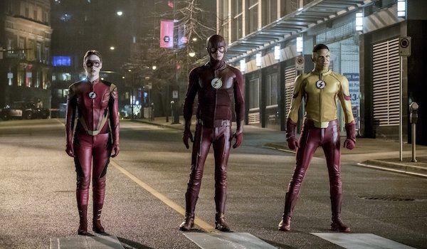 VIolett Beane Grant Gustin Keiynan Lonsdale Attack on Central City The Flash