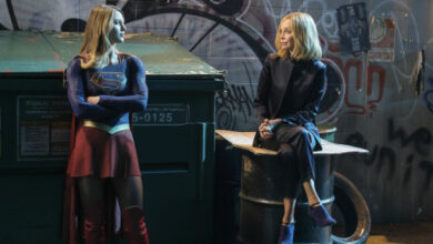 Melissa Benoist Calista Flockhart Resist Supergirl