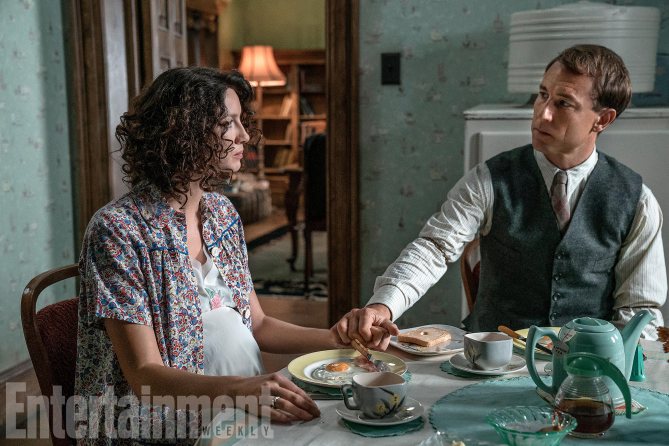 Caitriona Balfe Tobias Menzies Outlander Season 3 Entertainment Weekly September 1, 2017