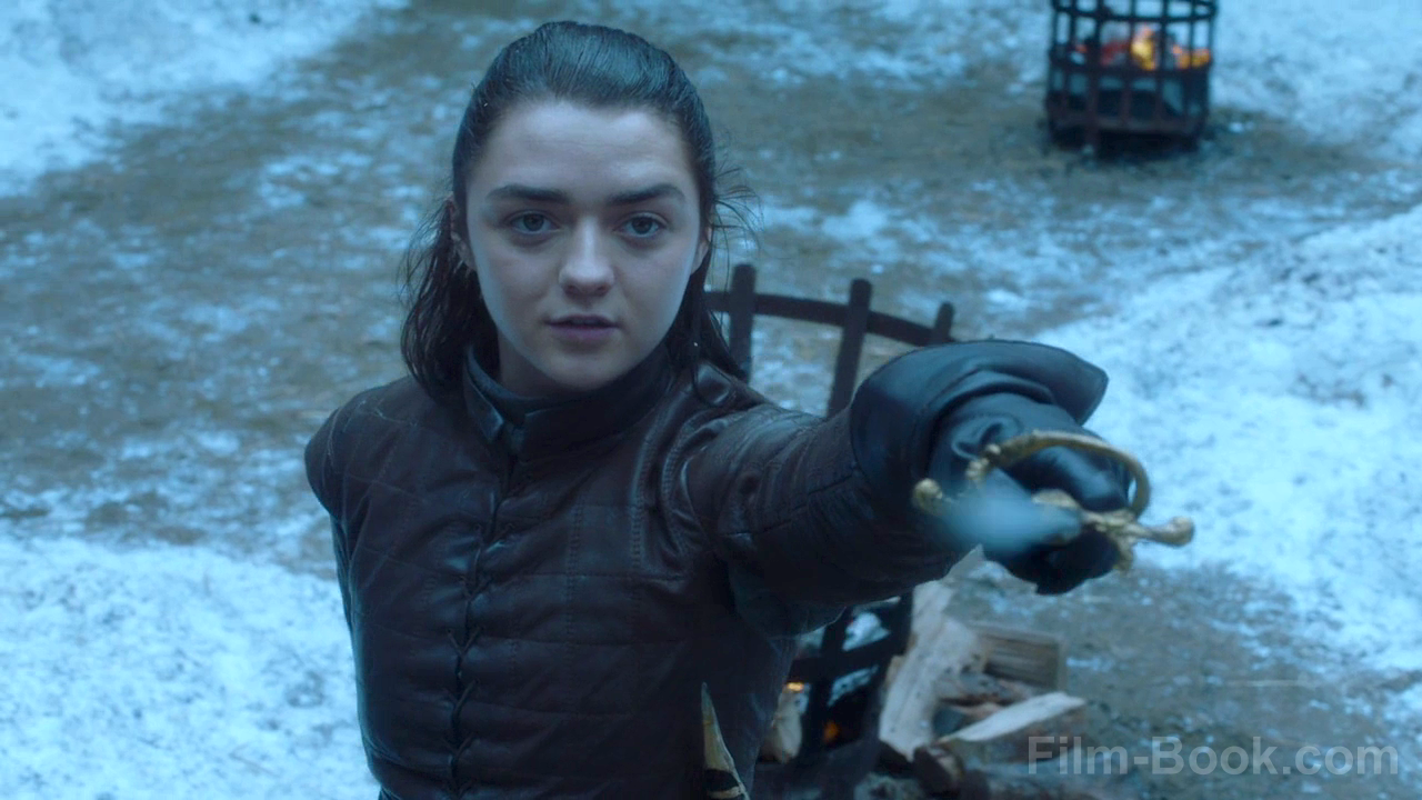 Maisie Williams Needle Game of Thrones The Spoils of War