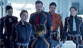 Taylor Russell Molly Parker Toby Stephens Ignacio Serricchio Mina Sundwall Lost in Space
