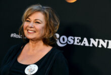Rosanne Barr Roseanne Season 11 Premiere