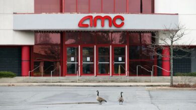 AMC Theatres Closed Doors 02