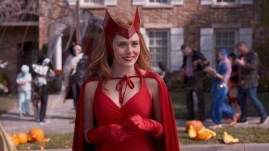 Elizabeth Olsen Scarlet Witch Red Costume Wandavision