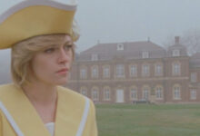 Kristen Stewart Dressed In Yellow Spencer
