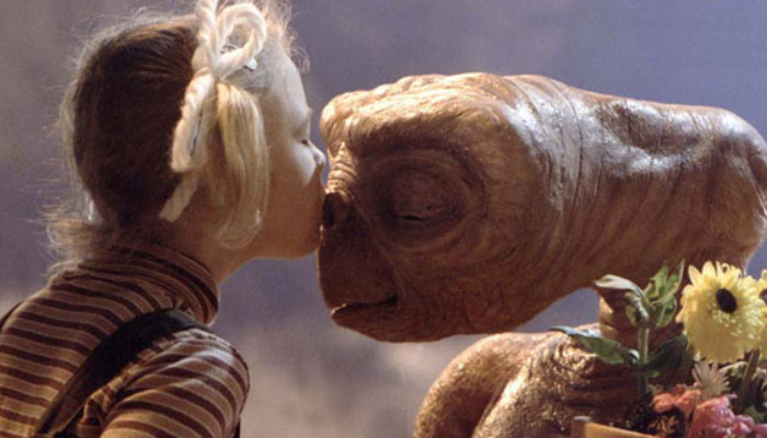 Film Review: E.T. THE EXTRA-TERRESTRIAL (1982): Steven Spielberg’s Truly Moving Masterpiece Returns for its 40th Anniversary