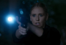 Sarah Michelle Gellar Gun Flash Light Wolf Pack