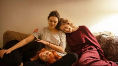 Elizabeth Olsen Carrie Coon Natasha Lyonne His Three Daughters