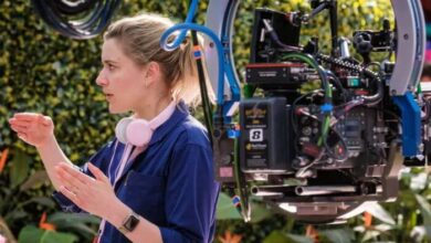 Greta Gerwig On Set