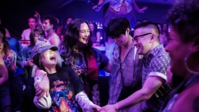 Han Gi Chan Lily Gladstone Kelly Marie Tran Bowen Yang The Wedding Banquet
