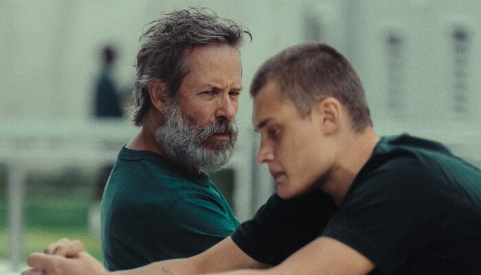 Guy Pearce Vincent Miller Inside