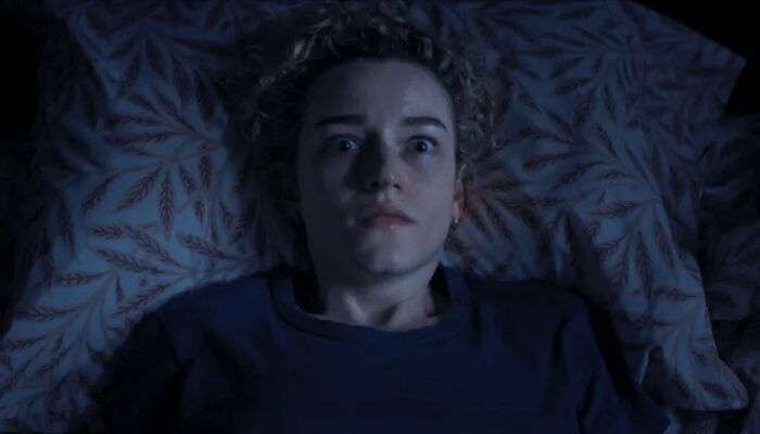 Julia Garner Weapons